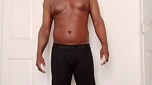 Solo masturbation session sharing generous body fluids online for free