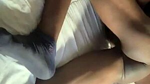 Schoolgirl hooks up for quickie