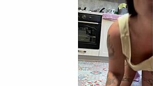 My Pussy Is Too Pretty Not To Show Off!