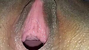 Amateur couple's steamy session 😏