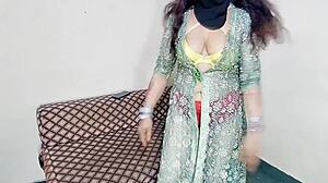 hey, check out this punjabi sardarni getting anal in doggystyle with dirty hindi talk
