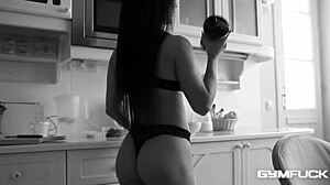 gym fuck with long-haired stunner inna innaki makes trainer cum hard