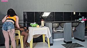 Transei Com Marido Da Minha Amiga Enquanto Ela Foi Compra Leite