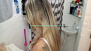 Τεχνικός φτιάχνει πλυντήριο αλλά γαμάει καυτή πελάτισσα 😏