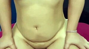 Busty cavala rebolas ass till pussy drips wet?