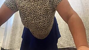 Stepmom's wet pussy throbs horny during intense workout