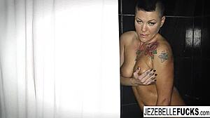 Jezebelle Bond gets incredibly steamy while masturbating in the shower