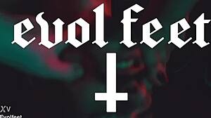 feet addict threesome with acidalia mad maxxx rotten venus 👅🦶