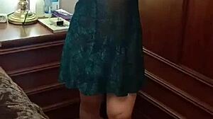 mi cuñada's fat ass invades room begging for deep latina pounding