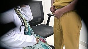 indian doctor fucks patient hidden cam 😏🏥