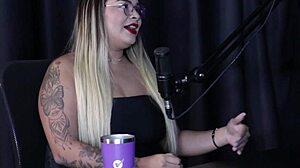 penélope thought porn was easy but fingers pussy daily on sheer red cam!