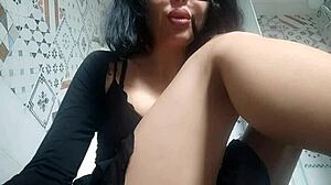 do you crave chantalchannel stepmom's lil feet piedini della matrigna?