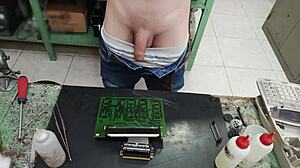 Skinny client blasts monster cumshot all over repair machine