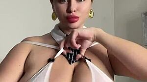 milf wife huge saggy natural tits craves two monster cocks 😍🍆.