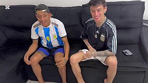 Não resisti provocações amigo viadinho meti rola cu dele