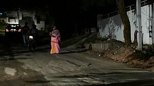 ippadi oru kolutha aunty yaaru vandanu soluvanga da