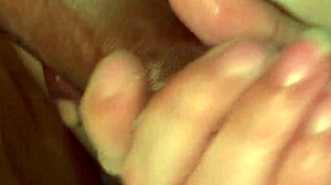 Stieftochter Wahrheit oder Pflicht Dusche mit BBC-Stiefvater wird nasser Anal-Spaß