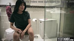 Desperate Filipina MILF Begs Big Cock Stranger for Pregnancy Fuck