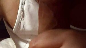 moroccan babe gives sloppy wet blowjob