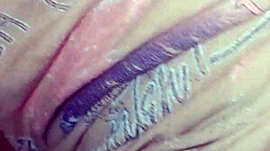 una buena lamida al culo antes de meterla toda!