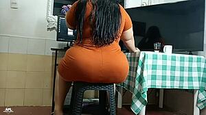 Chubby curvy madrastra begs computer help ends licking her fat clit sucking my cock full story