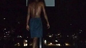 Chilling in the park with sexy skinny brunette vibes 😎🏞️