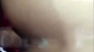 สาวอินโดกลัวแต่ยอมโดนเย็ดบ้านตอนพ่อแม่ออกนอกบ้าน บุ๊กเป๊กอินโดเด็ด