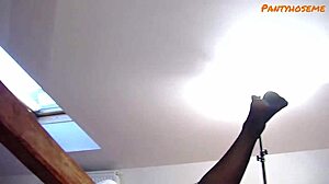 daryl slips off daisy dukes in black pantyhose for wet dildo play