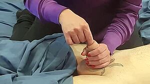 Stepmom fingers urethra deeper and deeper