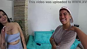 who's giving the ass? pamela urach's shower chat turns steamy 😏🛁💦 pamela urach banho louco!