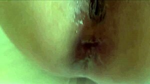 Esposa's tanned lips tease corno's cum-licking humiliation fetish