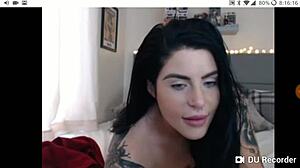 Her twerking ass shakes big tits just right for you