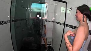 who's giving the ass? pamela urach's shower chat turns steamy 😏🛁💦 pamela urach banho louco!