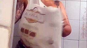 unzipping live to flash my dripping big pussy craving cock now!!