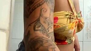 unzipping live to flash my dripping big pussy craving cock now!!