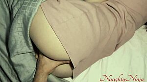 Άντρας καταιγίδα με παγιδεύει δωμάτιο θετής μαμάς για άγρια νύχτα βογκητά καμπυλωτή