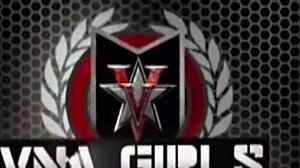 sophie dee uh lounges drillin' her trimmed milf pussy deep