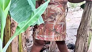 milf evangélica flashes huge pussy pissing outdoor homemade thrill