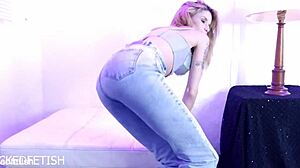 skinny latina teen ashlee rose eats chips in tight bluejeans 😈🍟