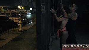 Loira 18+ aguenta anal brutal de punição em bondage na webcam