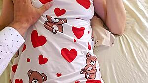 shameless stepsis lets me slip into her warm wet cunt 😈