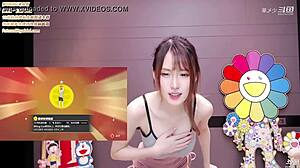 i love this korean girl's sexy bj dance