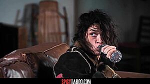 cheating husband rams homeless babe deep and rough 😏🍆💦