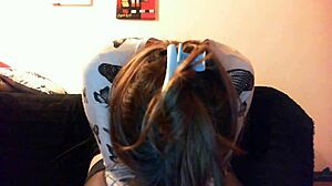 Nicoletta's Private Mouth Soap Fetish Close-Up In Dirty Talk Solo