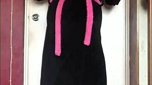 hey guys i love swallowing my pee watching you want yours too shy