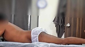 guy gets oily handjob happy ending massage parlor