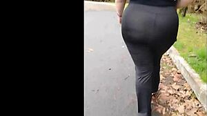 Hej macecho, chodit bez kalhotek tě vzrušuje pro zakázané exhibicionismus?