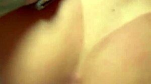 quer foder essa magrinha de marquinha com pauzão dotado?