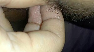 Mokra debela pičkasta usta dražena domača na veliko