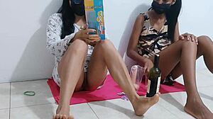 stepsis watches me jerk off cuz bf dumped her 😩🍑 who wouldn't?